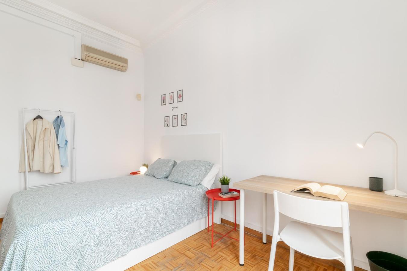 Balmes Private Rooms برشلونة المظهر الخارجي الصورة