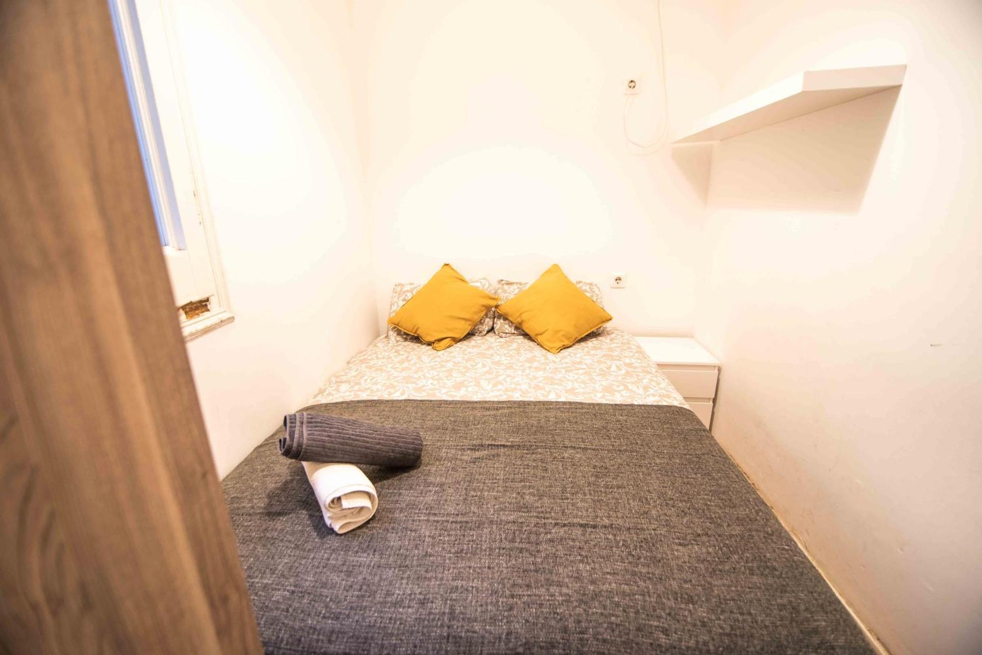 Balmes Private Rooms برشلونة المظهر الخارجي الصورة